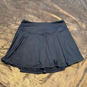 Golf skirt. size small.